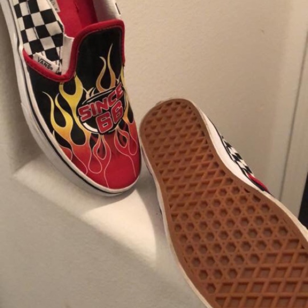 Vans - Picture 2 of 2